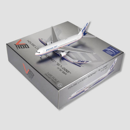 Motor City Classics Boeing 767 Diecast Model