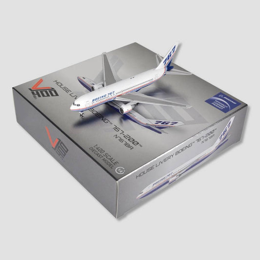 Motor City Classics Boeing 767 Diecast Model